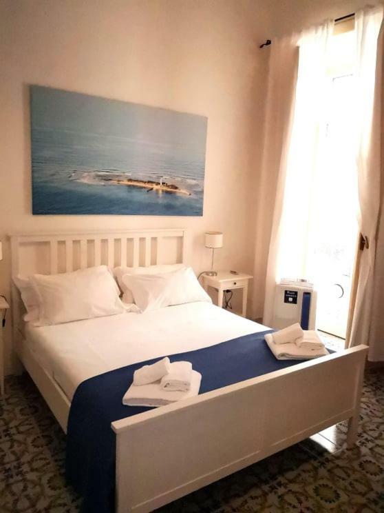Bed and Breakfast L'Infinito à Salernes Extérieur photo